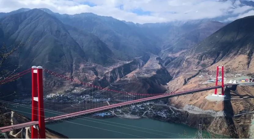 ag尊龙凯时工业再添中国建筑行业工程质量最高荣誉