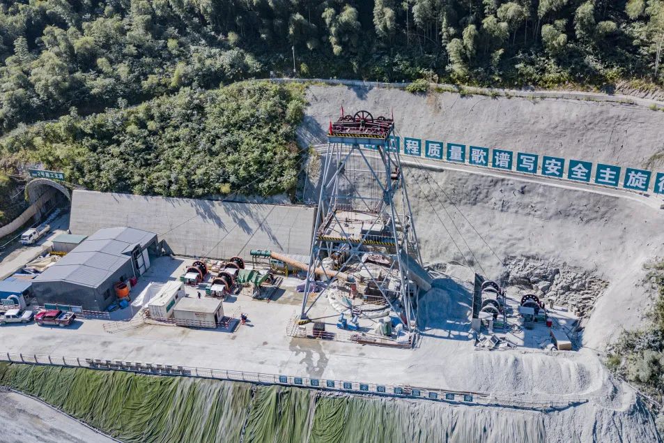 国内首台！7米大直径反井钻机正式启用