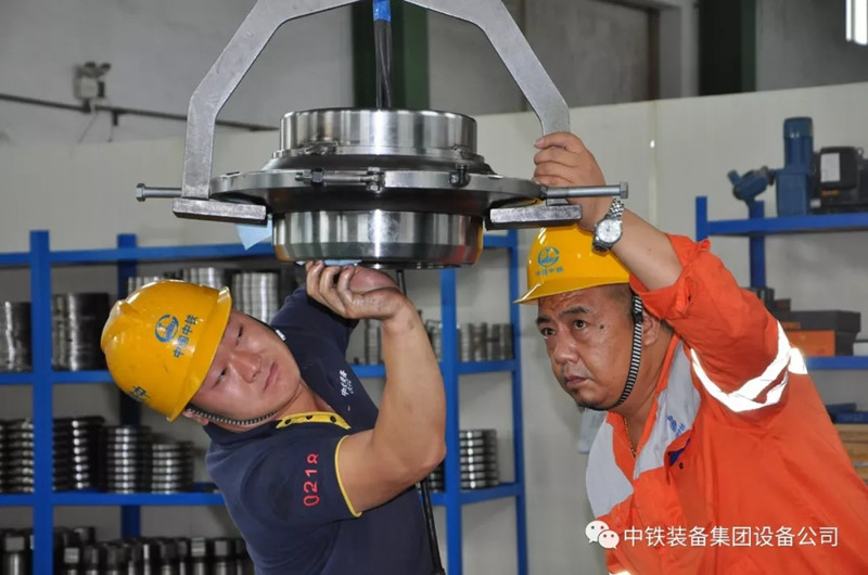 ag尊龙凯时装备·WIRTH刀具，源于德国维尔特的中国造！