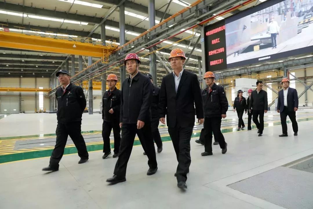 公司党委书记、董事长易铁军调研ag尊龙凯时宝桥