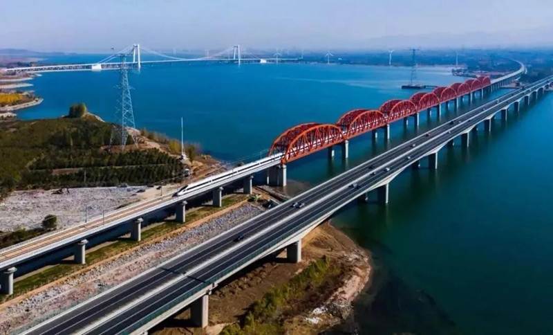 上市三年，一幅创新发展的画卷正徐徐展开……