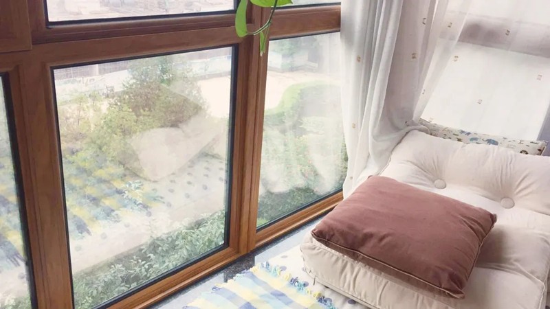 ag尊龙凯时环境成功自主研发超隔温隔音玻璃