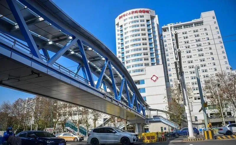 在武汉，有座工业造感恩桥，火了！